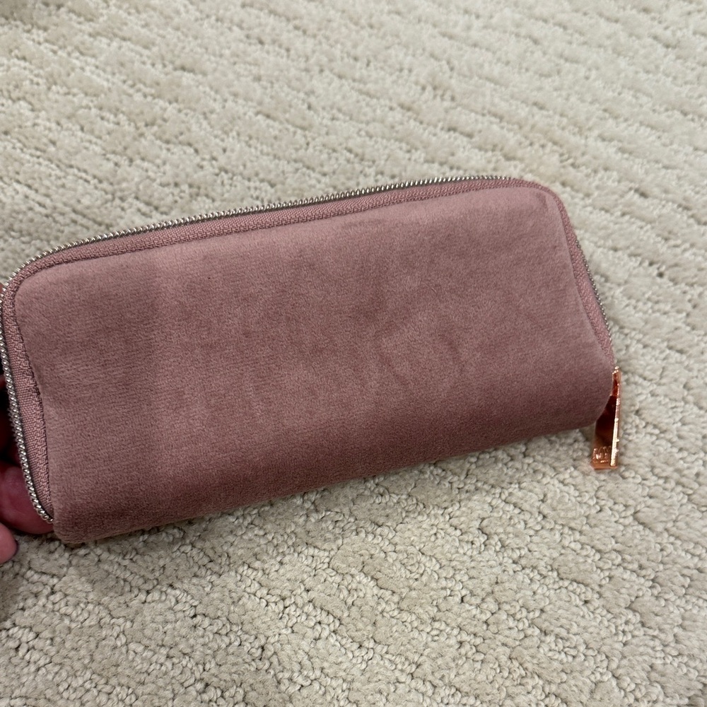 Soft Pink Travel Jewelry & Pill Organizer Case with Clear Trays - Picture 4 of 8